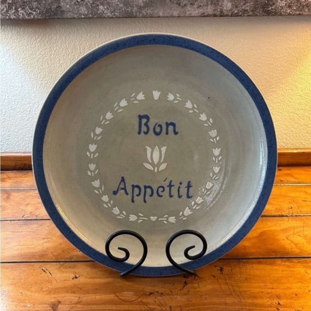 Bon Appétit Ceramic Serving Bowl - Blue & Cream